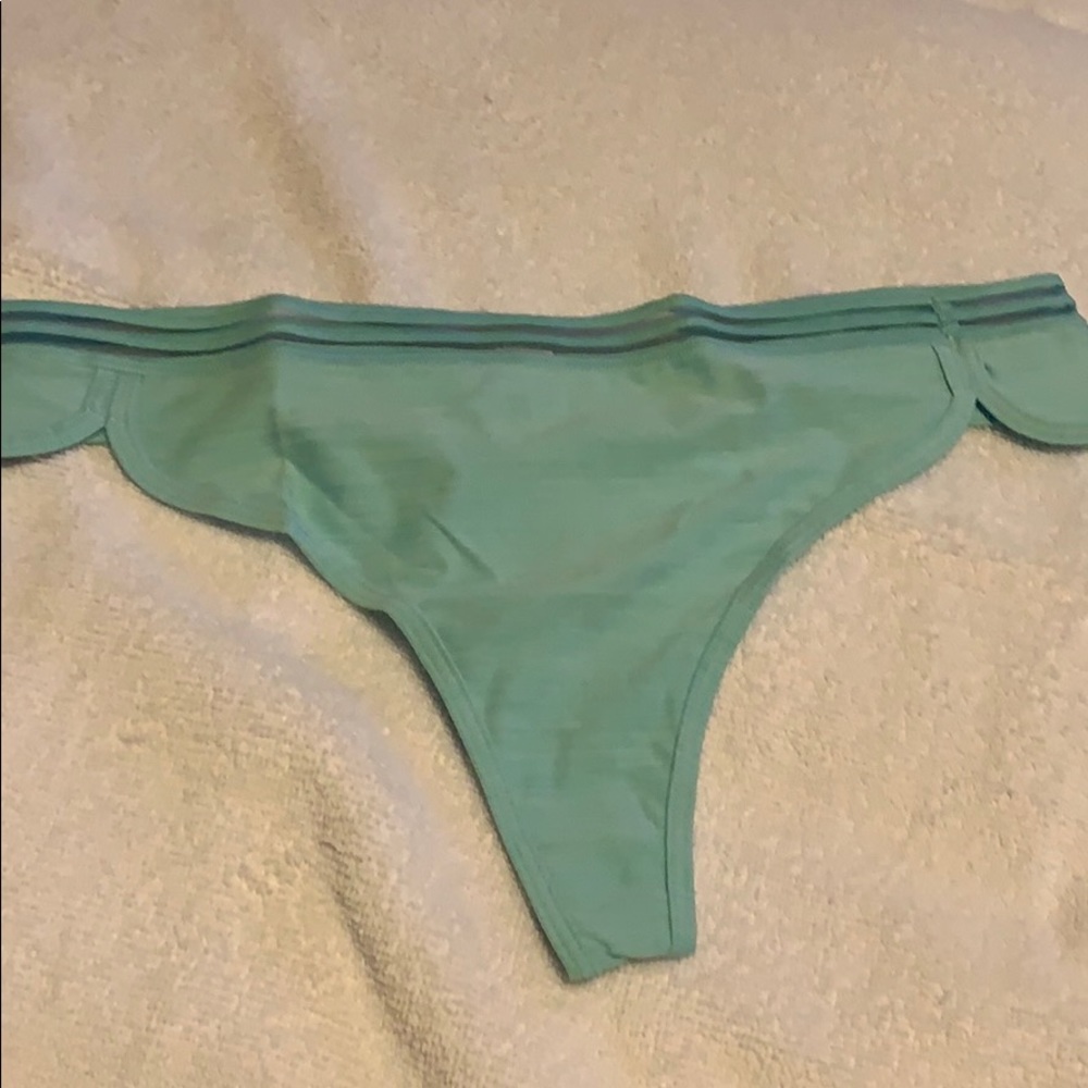 Thongs